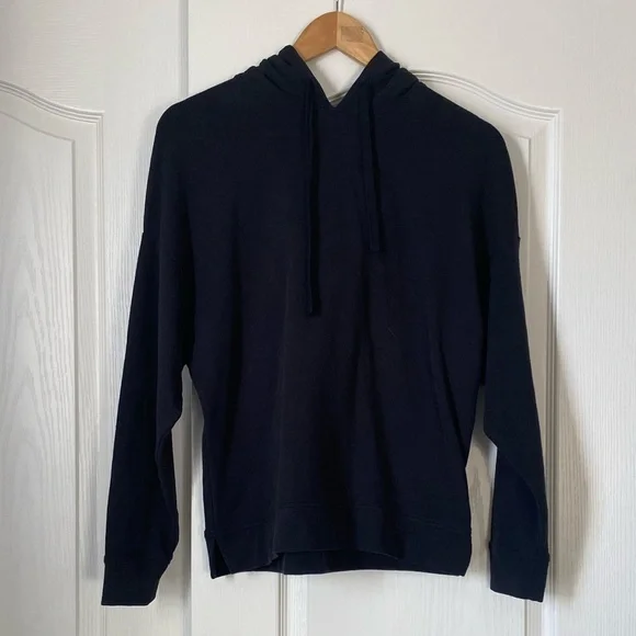 NWOT UGG Women's Black Hoodie/Sweater - Picture 1 of 7